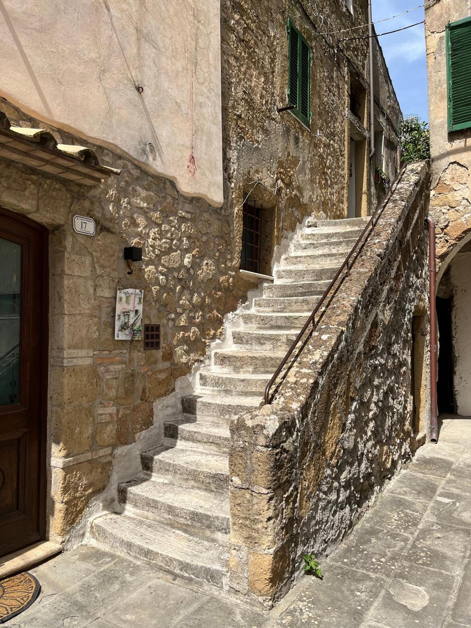 La Soffitta Nel Bastione Apartment Питиляно Екстериор снимка
